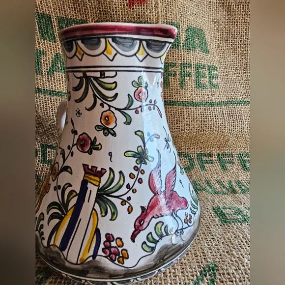 Beraroos Portugal Pitcher Handpainted - Picture 3 of 7